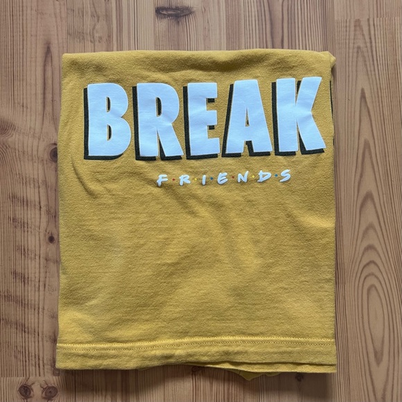 Friends "We were on a Break" Yellow Graphic Tee Size Small Good Condition - Picture 6 of 6